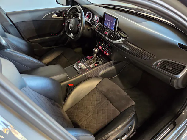 AUDI RS6 Avant 4.0 V8 TFSI perform. qu. T-Tr.
