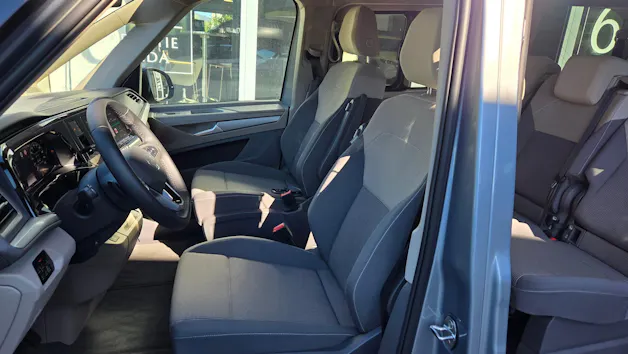 VW Multivan 2.0 TSI Life DSG