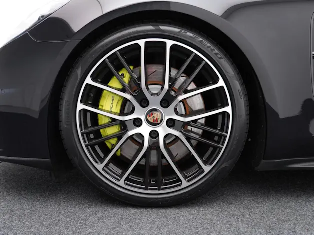 PORSCHE Panamera 4S E-Hybrid