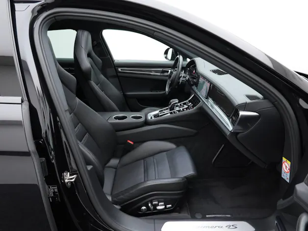 PORSCHE Panamera 4S E-Hybrid