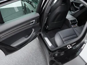 PORSCHE Panamera 4S E-Hybrid