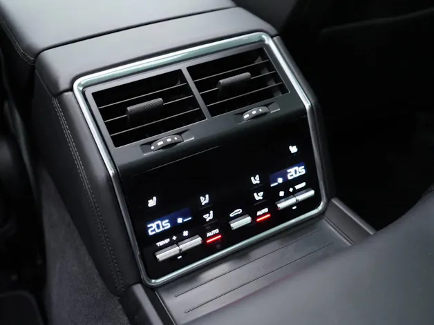 PORSCHE Panamera 4S E-Hybrid
