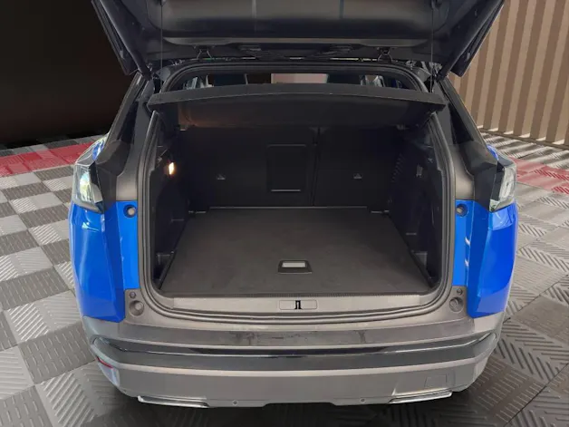 PEUGEOT 3008 1.2 PureTech GT Pack EAT8