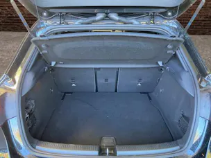 MERCEDES-BENZ A 220 4Matic 8G-DCT