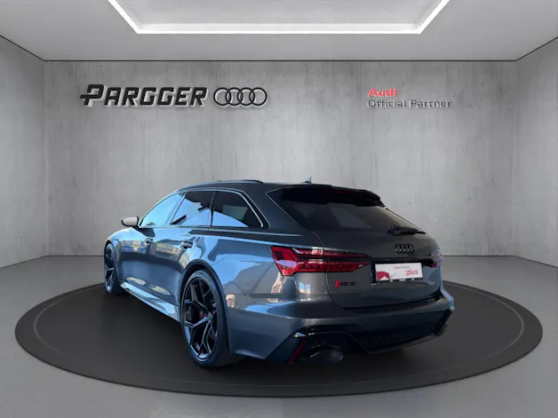 AUDI RS6 Avant 4.0 TFSI V8 Performance quattro
