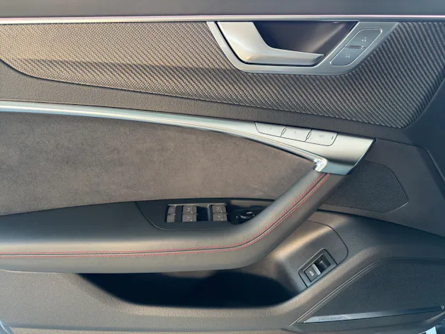 AUDI RS6 Avant 4.0 TFSI V8 Performance quattro