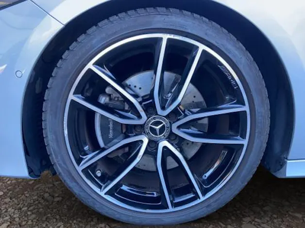 MERCEDES-BENZ A 220 4Matic 8G-DCT