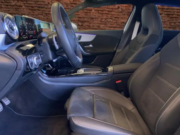 MERCEDES-BENZ A 220 4Matic 8G-DCT