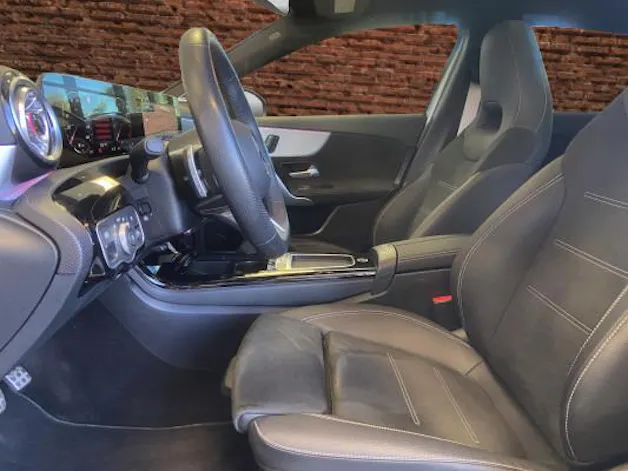 MERCEDES-BENZ A 220 4Matic 8G-DCT