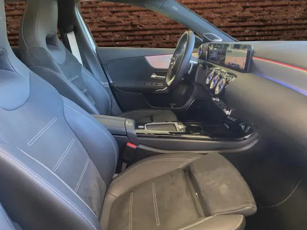 MERCEDES-BENZ A 220 4Matic 8G-DCT