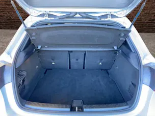 MERCEDES-BENZ A 220 4Matic 8G-DCT