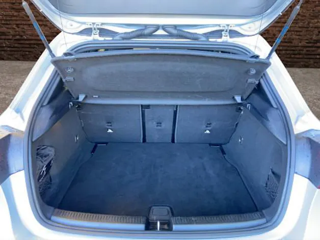 MERCEDES-BENZ A 220 4Matic 8G-DCT