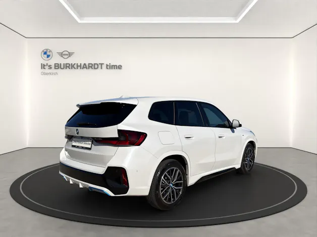 BMW iX1 xDrive 30 M Sport