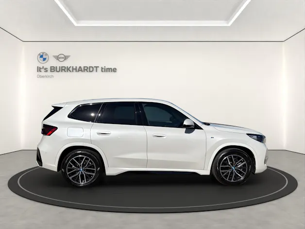 BMW iX1 xDrive 30 M Sport