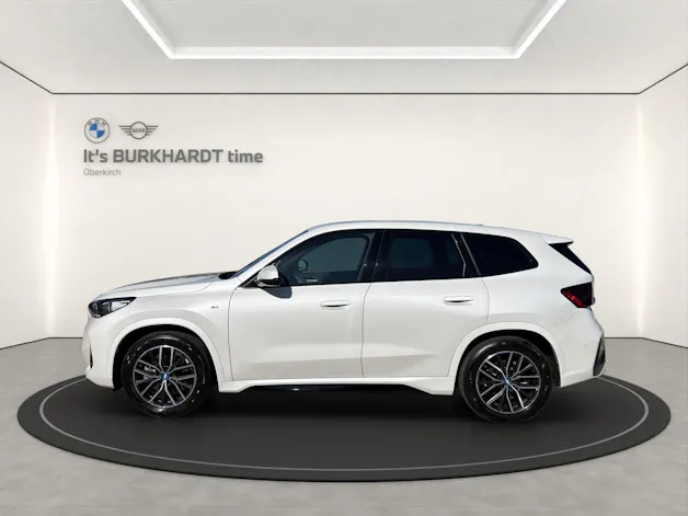 BMW iX1 xDrive 30 M Sport