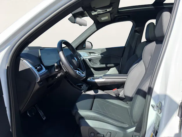 BMW iX1 xDrive 30 M Sport