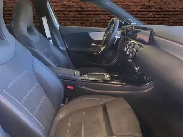 MERCEDES-BENZ A 250 4Matic 8G-DCT