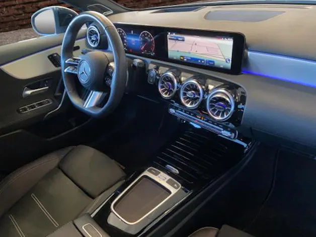 MERCEDES-BENZ A 250 4Matic 8G-DCT