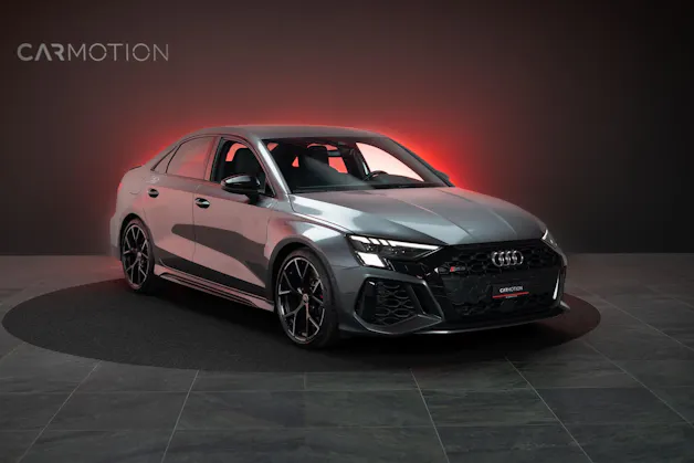 AUDI RS3 Limousine 2.5 TFSI quattro S-Tronic / Rückfahrkamera / Tempomat / Ambientebeleuchtung