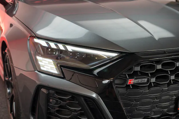 AUDI RS3 Limousine 2.5 TFSI quattro S-Tronic / Rückfahrkamera / Tempomat / Ambientebeleuchtung
