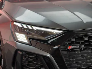 AUDI RS3 Limousine 2.5 TFSI quattro S-Tronic / Rückfahrkamera / Tempomat / Ambientebeleuchtung