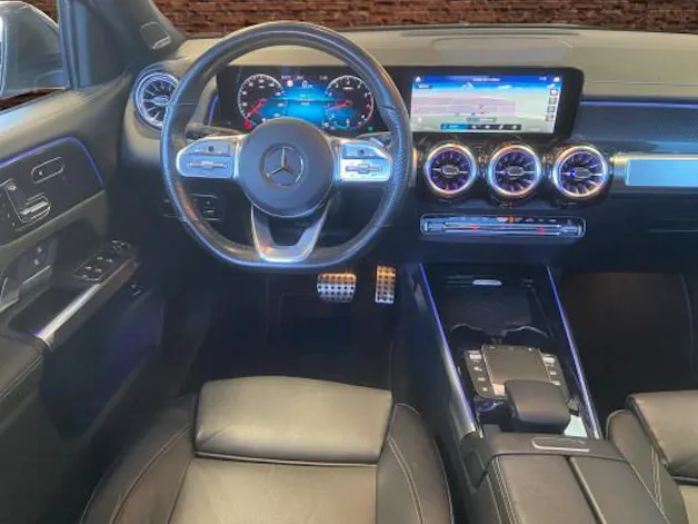 MERCEDES-BENZ GLB 250 AMG Line 4 MATIC