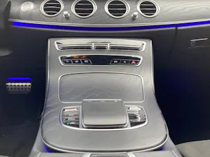 MERCEDES-BENZ E 200 AMG Line 9G-Tronic