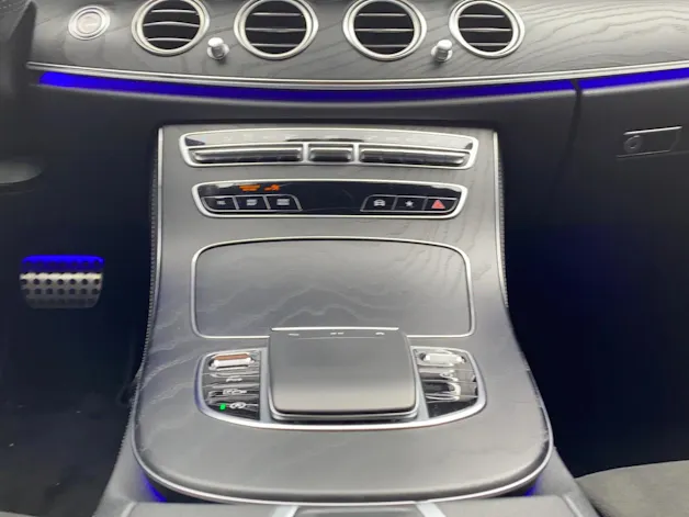 MERCEDES-BENZ E 200 AMG Line 9G-Tronic