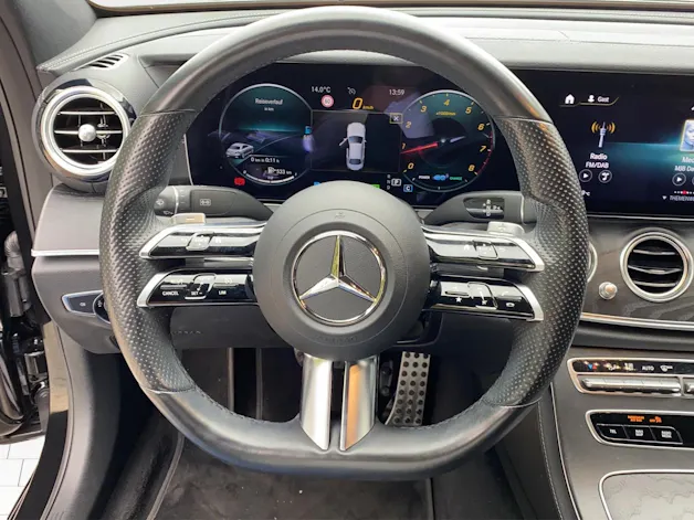 MERCEDES-BENZ E 200 AMG Line 9G-Tronic