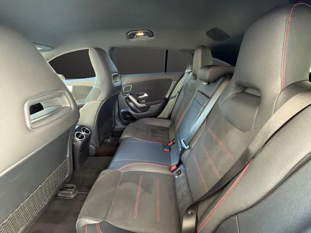 MERCEDES-BENZ CLA Shooting Brake 200 AMG Line 7G-DCT