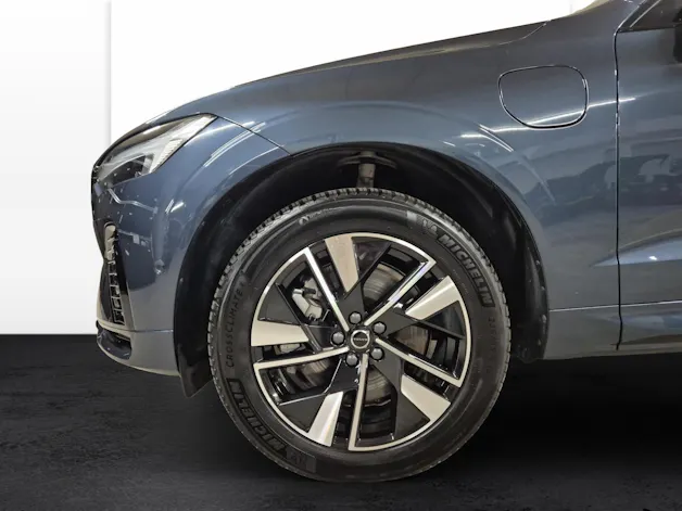 VOLVO XC60 2.0 T6 TE Plus Dark eAWD