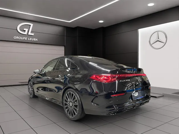 MERCEDES-BENZ CLA 220 8G-DCT 4Matic