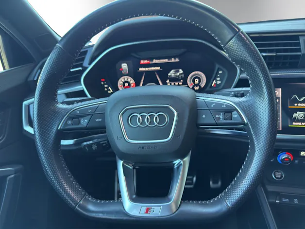 AUDI Q3 SB 35 TFSI S line Attr