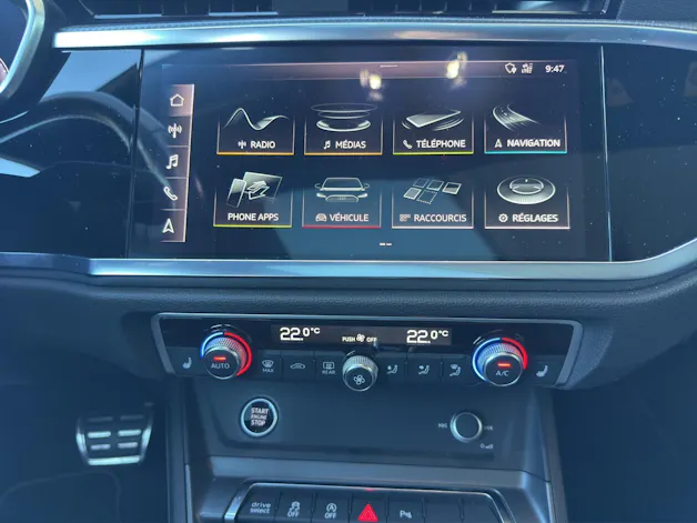 AUDI Q3 SB 35 TFSI S line Attr