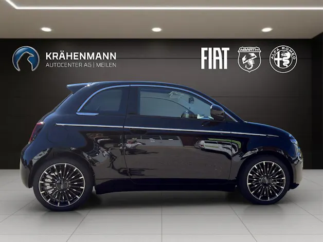 FIAT 500e La Prima