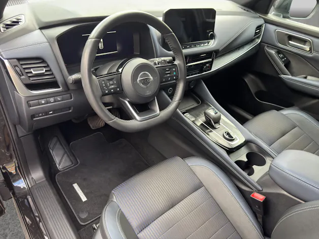 NISSAN Qashqai 1.3MHEV Tekna 4x4