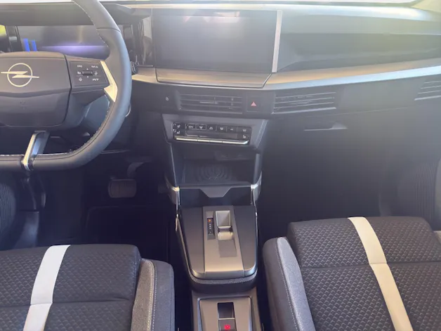 OPEL Frontera 1.2T/145 GS