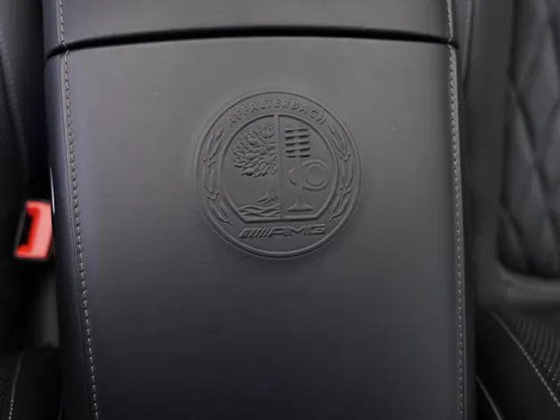 MERCEDES-BENZ S 63 AMG Coupé 4Matic Speedshift MCT *Keramik* *Burmester* *Standheizung*