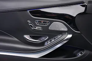 MERCEDES-BENZ S 63 AMG Coupé 4Matic Speedshift MCT *Keramik* *Burmester* *Standheizung*