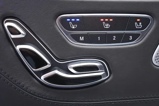 MERCEDES-BENZ S 63 AMG Coupé 4Matic Speedshift MCT *Keramik* *Burmester* *Standheizung*