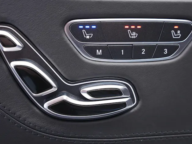 MERCEDES-BENZ S 63 AMG Coupé 4Matic Speedshift MCT *Keramik* *Burmester* *Standheizung*