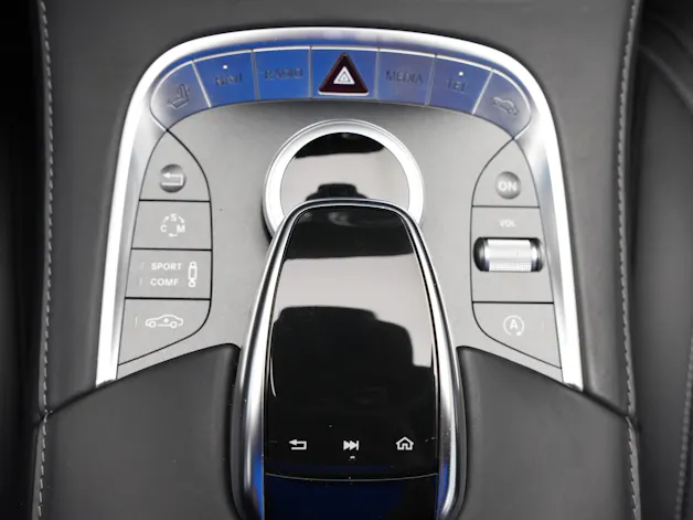 MERCEDES-BENZ S 63 AMG Coupé 4Matic Speedshift MCT *Keramik* *Burmester* *Standheizung*