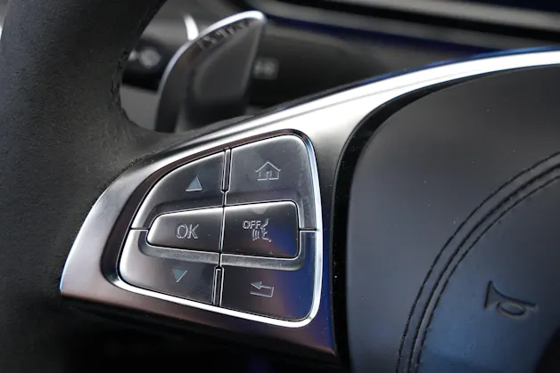 MERCEDES-BENZ S 63 AMG Coupé 4Matic Speedshift MCT *Keramik* *Burmester* *Standheizung*