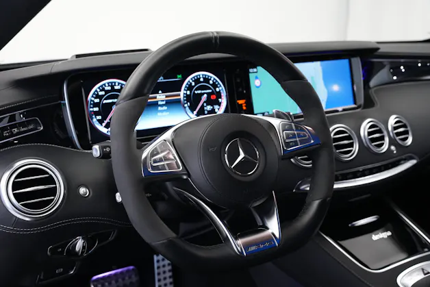 MERCEDES-BENZ S 63 AMG Coupé 4Matic Speedshift MCT *Keramik* *Burmester* *Standheizung*