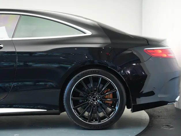MERCEDES-BENZ S 63 AMG Coupé 4Matic Speedshift MCT *Keramik* *Burmester* *Standheizung*