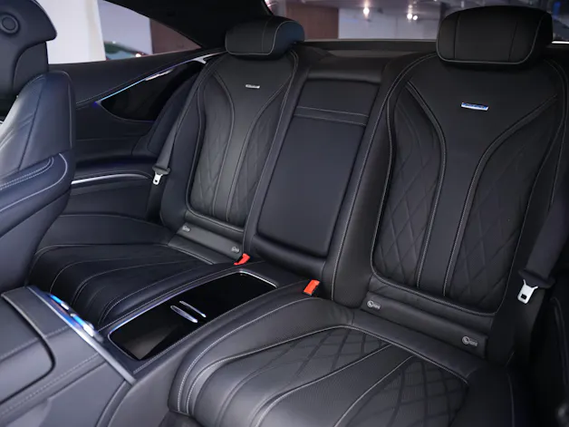 MERCEDES-BENZ S 63 AMG Coupé 4Matic Speedshift MCT *Keramik* *Burmester* *Standheizung*