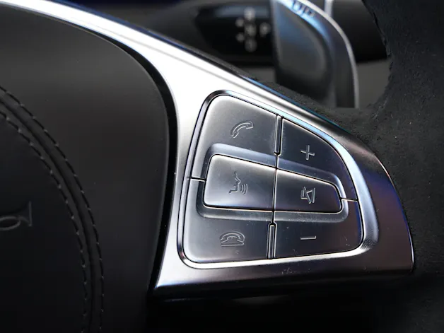 MERCEDES-BENZ S 63 AMG Coupé 4Matic Speedshift MCT *Keramik* *Burmester* *Standheizung*