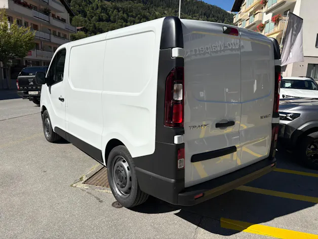 RENAULT Trafic 2.0 Blue dCi110 Advance L1H1