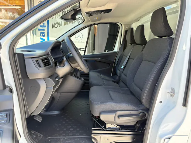 RENAULT Trafic 2.0 Blue dCi110 Advance L1H1