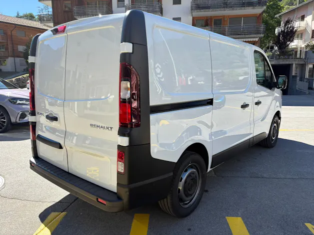 RENAULT Trafic 2.0 Blue dCi110 Advance L1H1